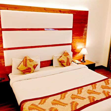 Royal Jardin Whistling Pines Resort Shimla Luaran gambar