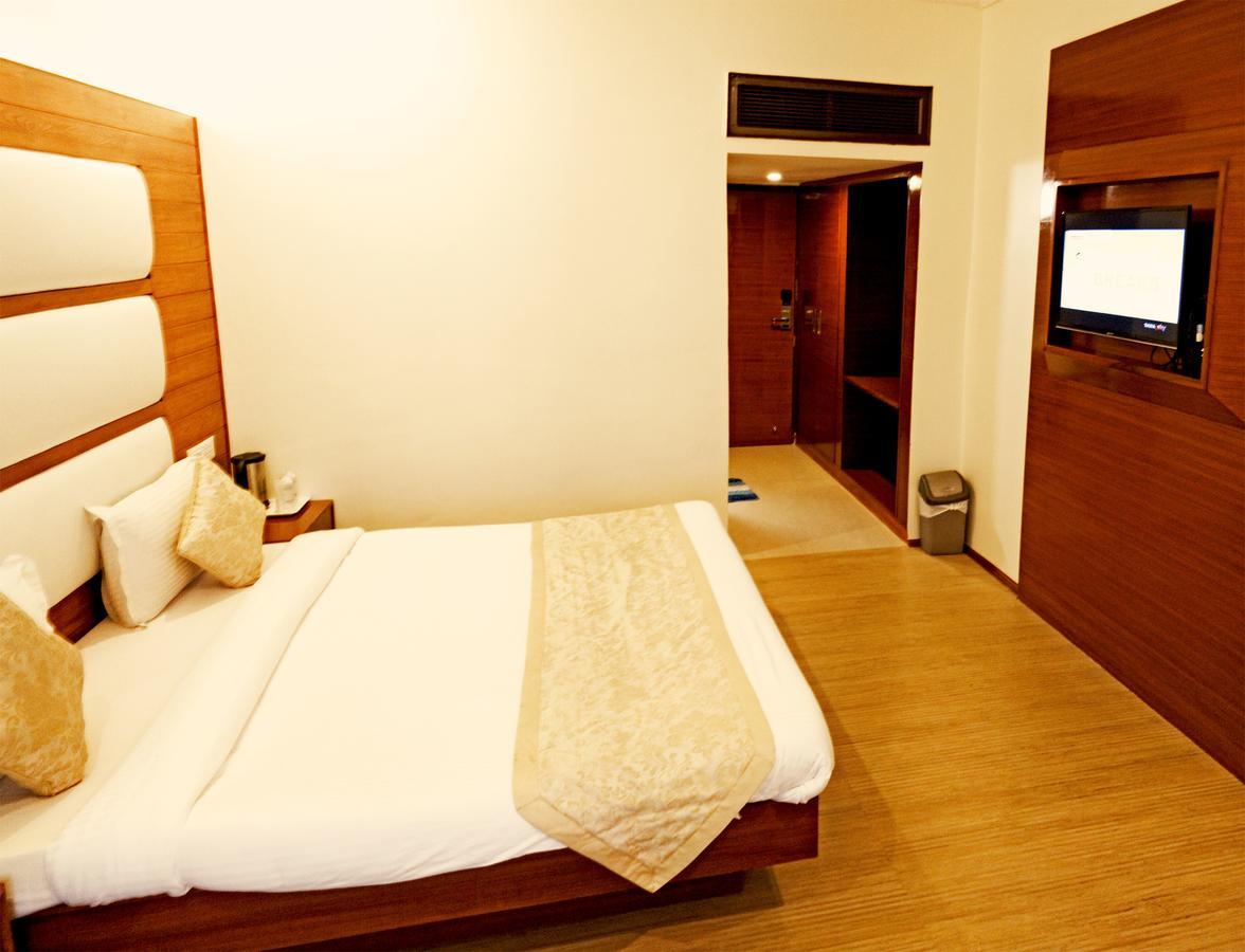 Royal Jardin Whistling Pines Resort Shimla Luaran gambar