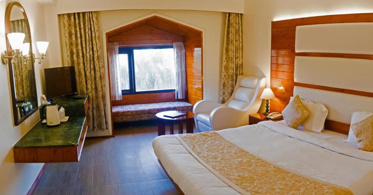 Royal Jardin Whistling Pines Resort Shimla Luaran gambar